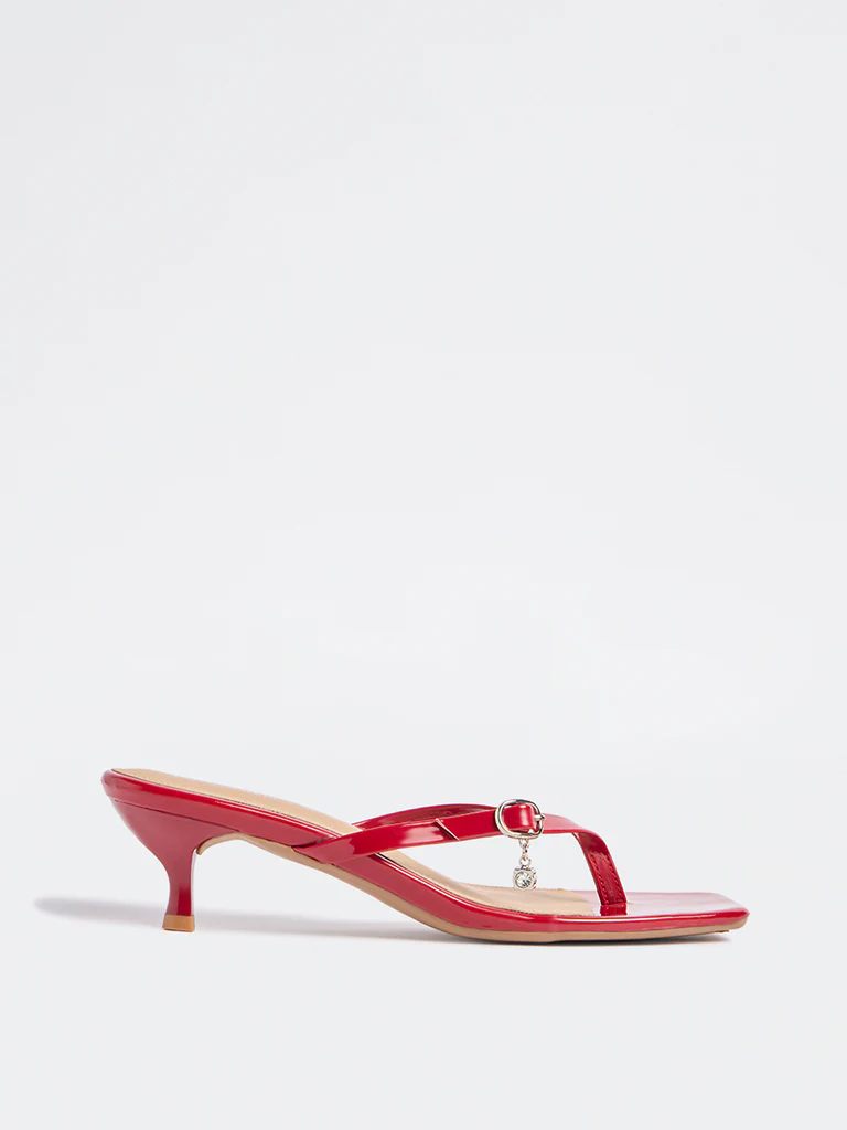 LUNA BLU Red Thong-Strap Sandals