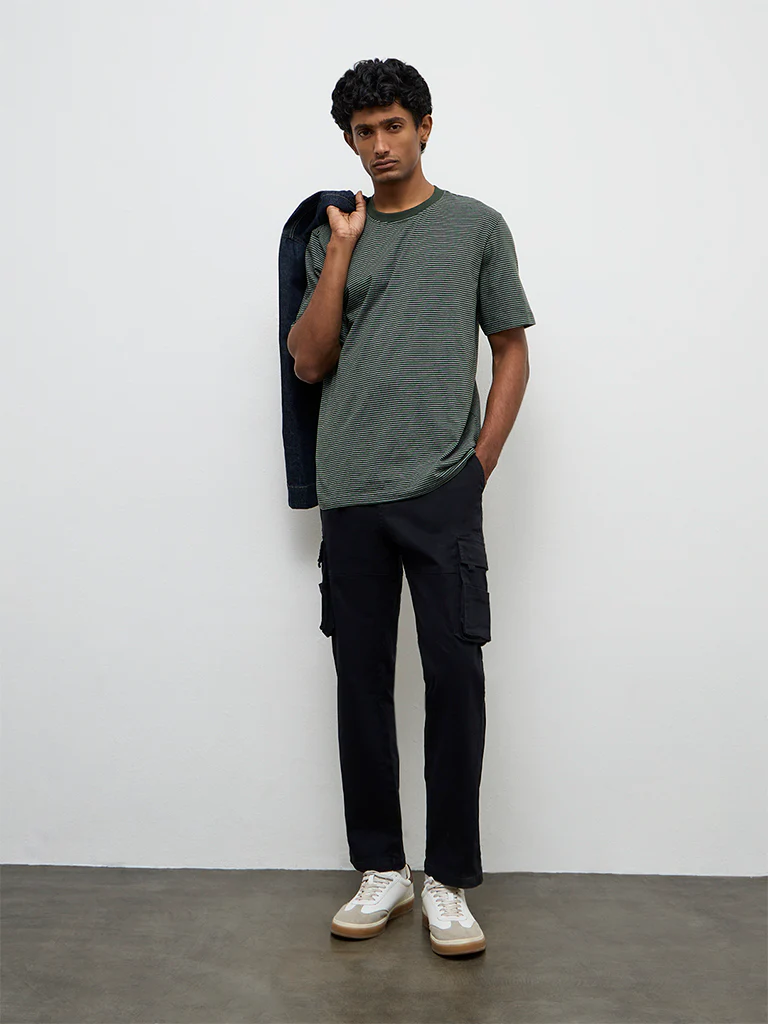 WES Casuals Black Relaxed-Fit Mid-Rise Cotton Cargo Pants